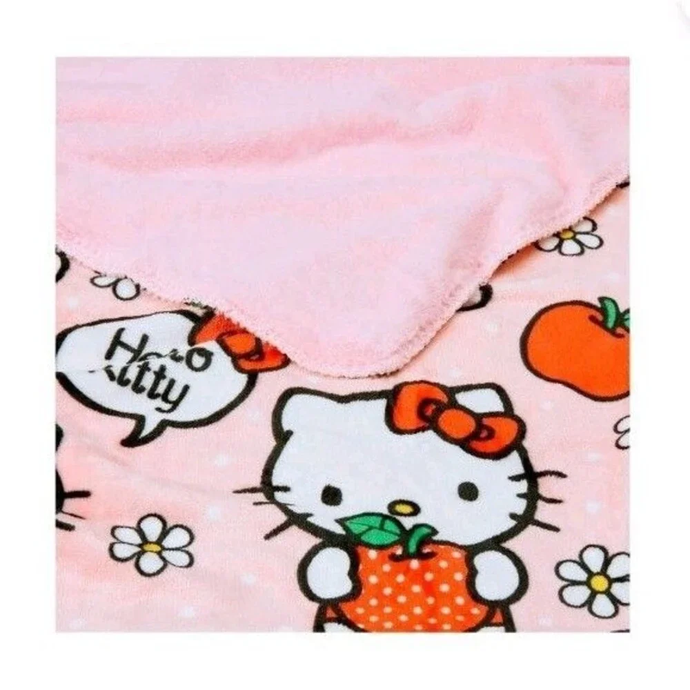 Hello Kitty Fleece Cloud Throw with Faux Fur Reverse, 50
